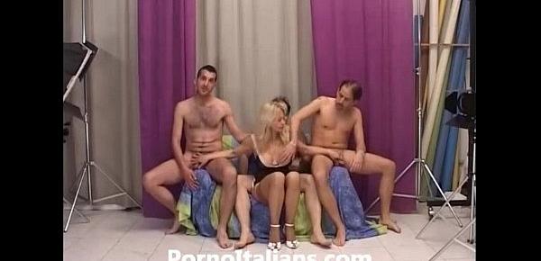  Casting porno italiano - tettona italiana italian  provino porno